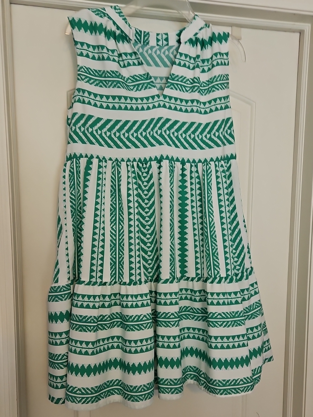 Girls' Green and White Patterned Tiered Dress
